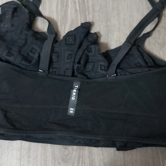 Bathing suit top - Picture 4 of 4